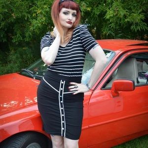 Pencil thin high waist skirt pinup